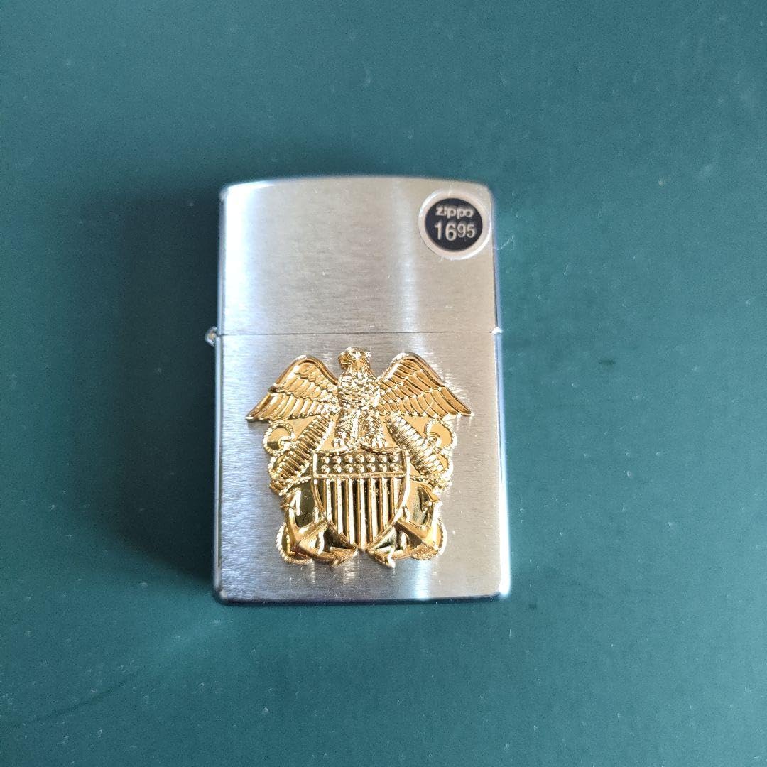 Amazon.co.jp: アメリカ海軍士官エンブレムジッポライター : おもちゃ